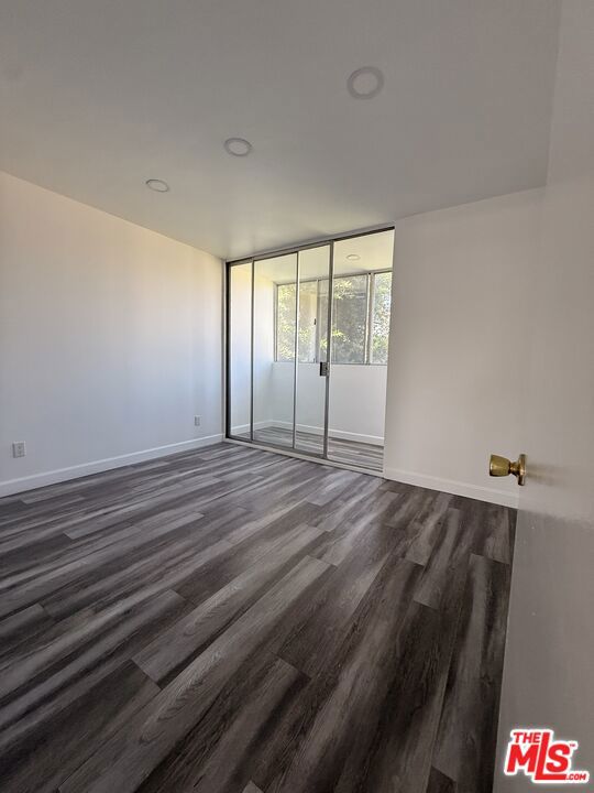 18110 Killllion Street 10 Property Photo 19