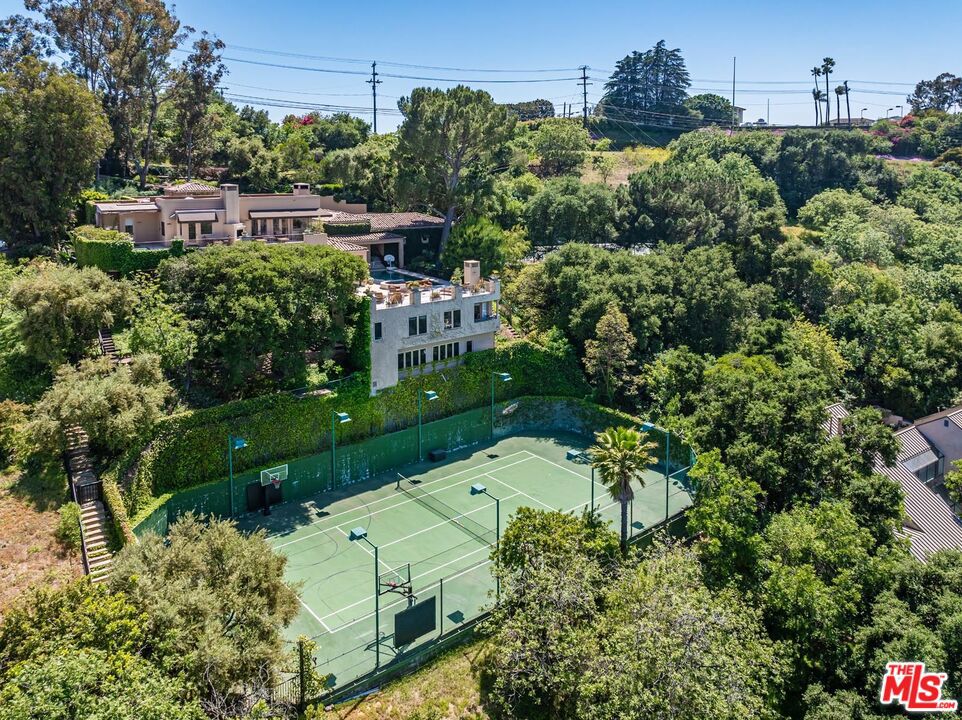 14701 Mulholland Drive Property Photo 1