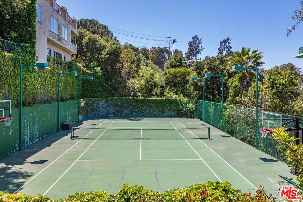 14701 Mulholland Drive Property Photo 50