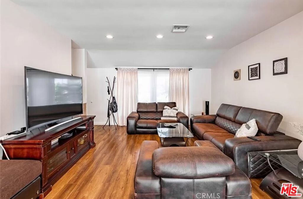 5805 Bucknell Avenue Property Photo 4