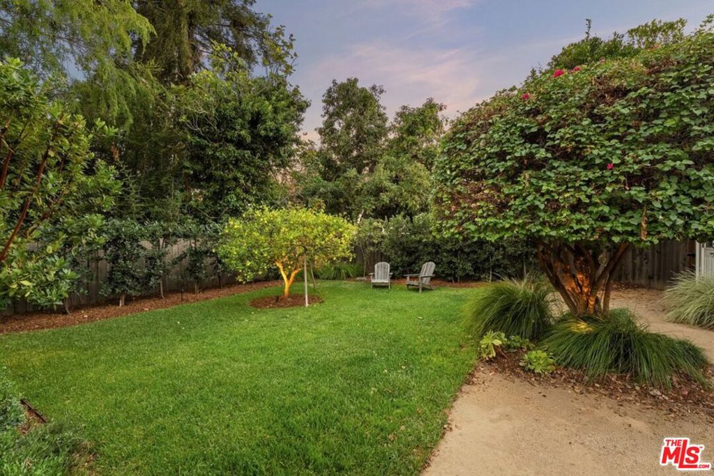 93 S Daisy Avenue Property Photo 39