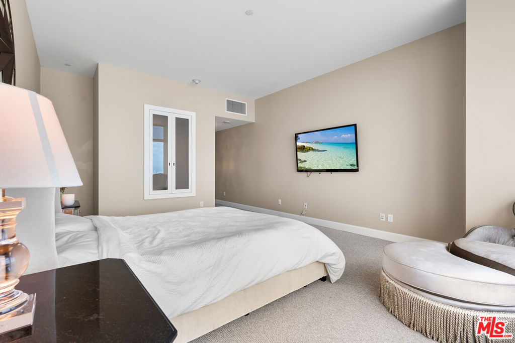 900 W Olympic Boulevard 40d Property Photo 20