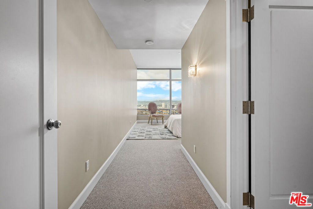 900 W Olympic Boulevard 40d Property Photo 27