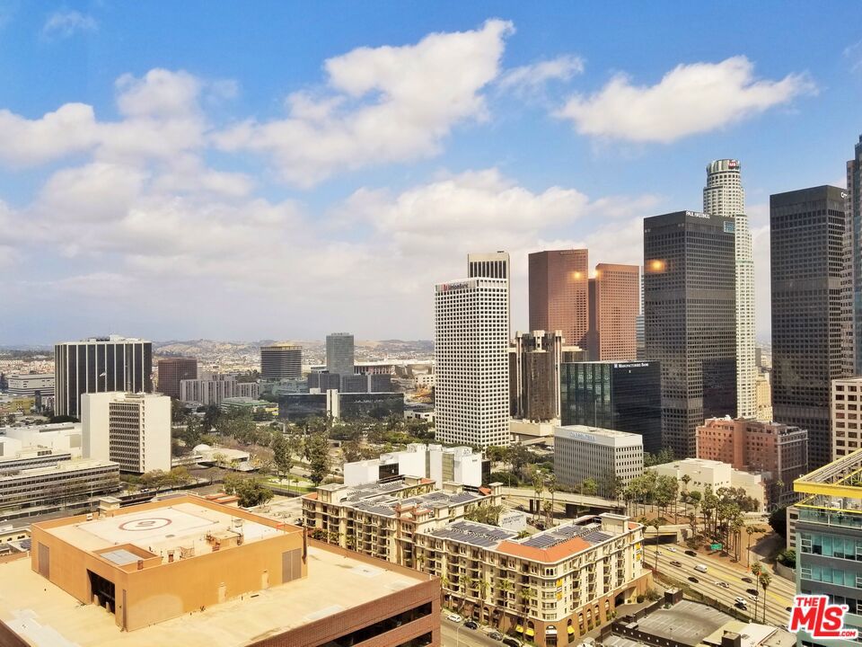 1100 Wilshire Boulevard 2610 Property Photo 4