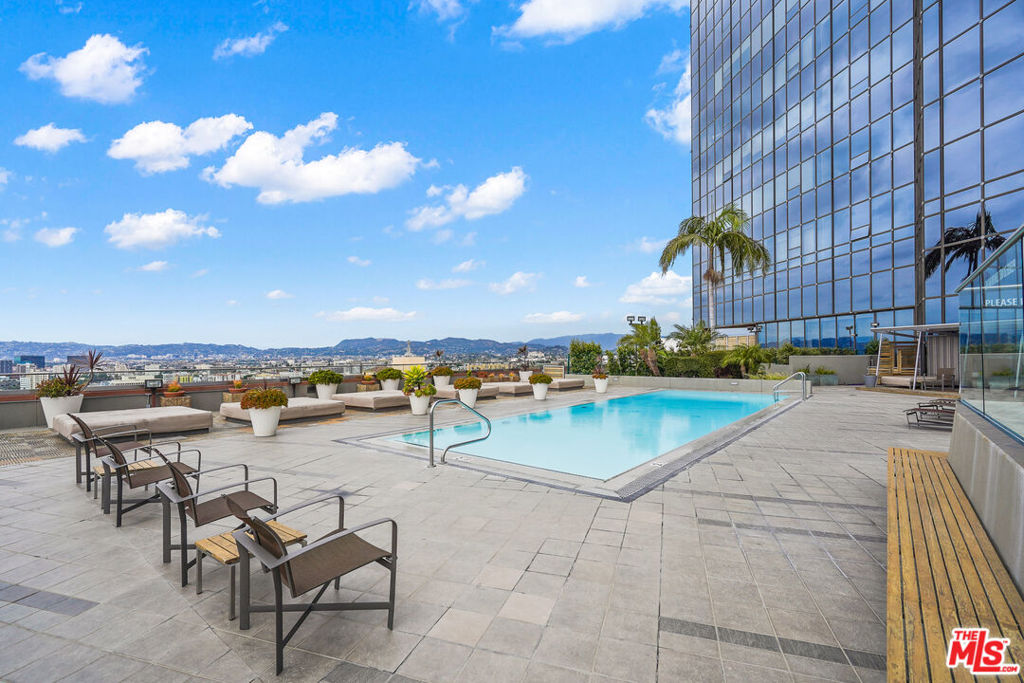 1100 Wilshire Boulevard 2610 Property Photo 19