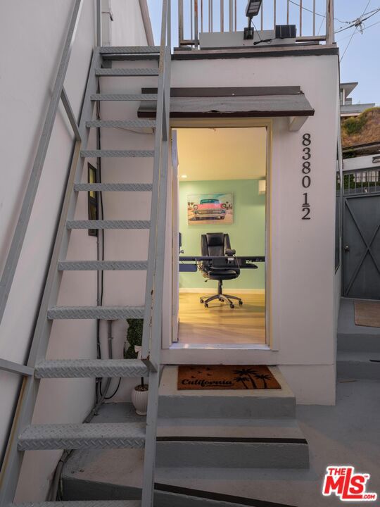8380 Hollywood Boulevard Property Photo 24