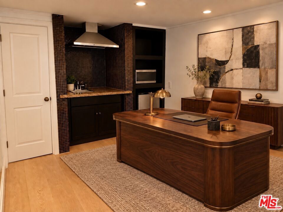 8380 Hollywood Boulevard Property Photo 26