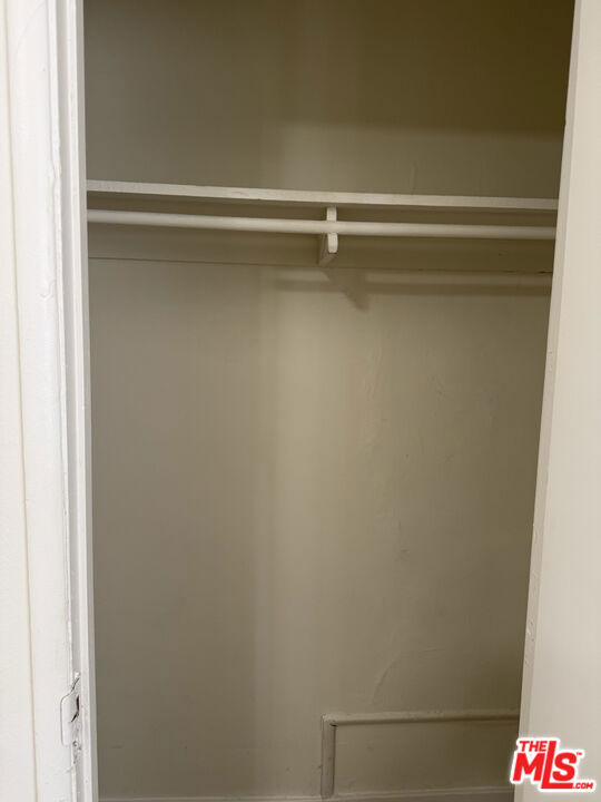 1470 S Sherbourne Drive 4 Property Photo 5