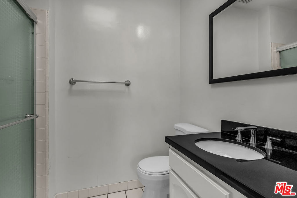 248 S Rexford Drive 4 Property Photo 12