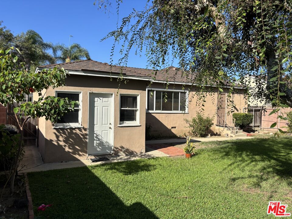 5534 W 76th Street Property Photo 12