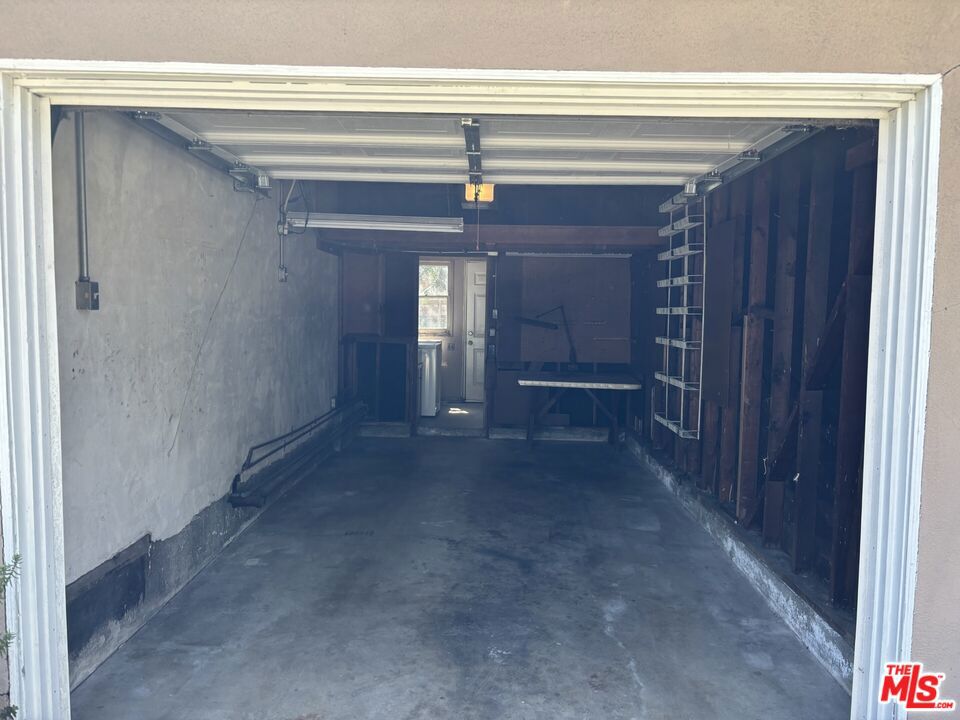 5534 W 76th Street Property Photo 14