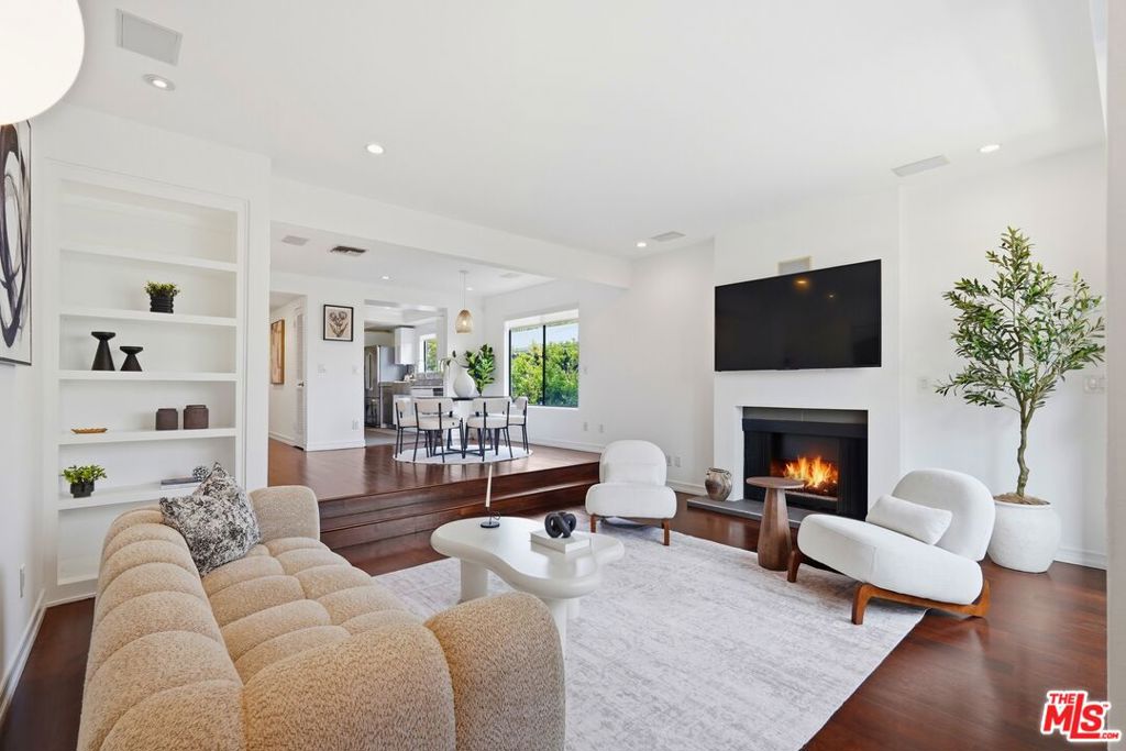 1613 Manning Avenue A Property Photo 2