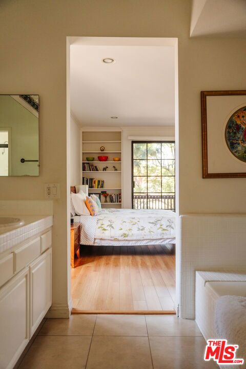 10336 Almayo Avenue 302 Property Photo 18