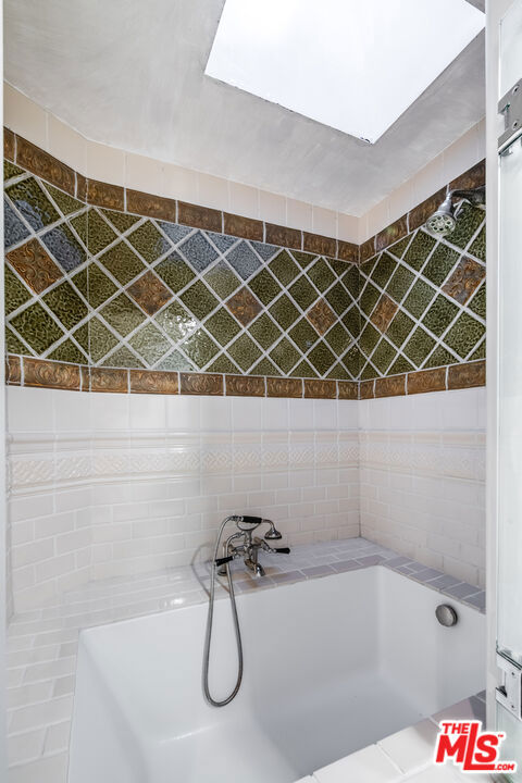 4432 Forman Avenue Property Photo 30