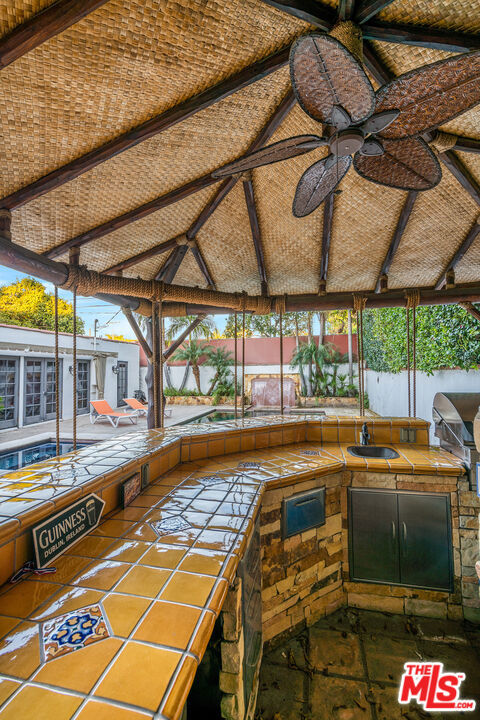 4432 Forman Avenue Property Photo 52