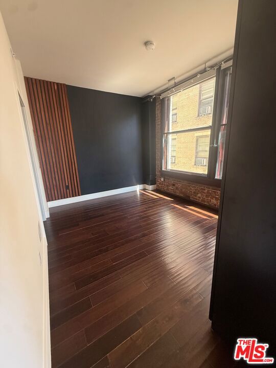 460 S Spring Street 1011 Property Photo 11