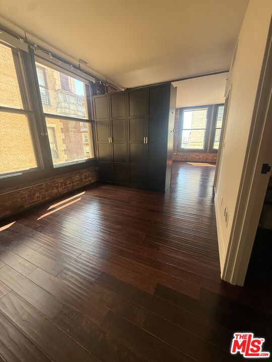 460 S Spring Street 1011 Property Photo 14