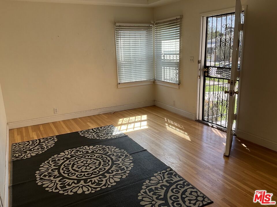 3766 Cimarron Street Property Photo 2