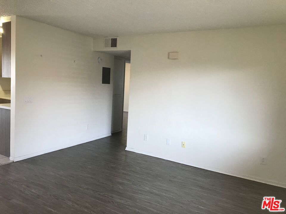7756 Laurel Canyon Boulevard 13 Property Photo 10