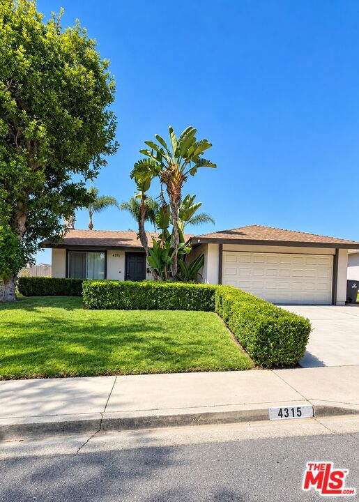 4315 Via De Los Robles Property Photo 1