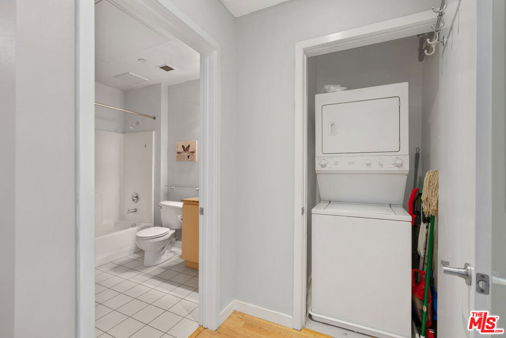630 West 6th Street 613 Property Photo 11