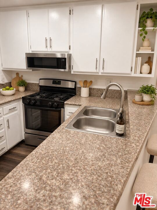 18530 Hatteras Street 216 Property Photo 7