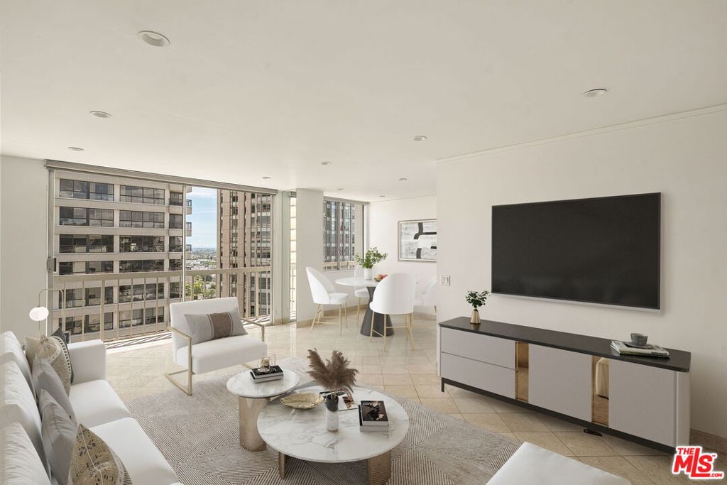 10751 Wilshire Boulevard PH1 Property Photo 1