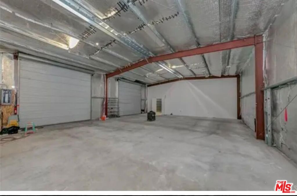 35288 Highway 79 Property Photo 5