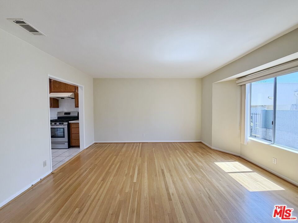 5431 Cartwright Avenue 5433 Property Photo 5