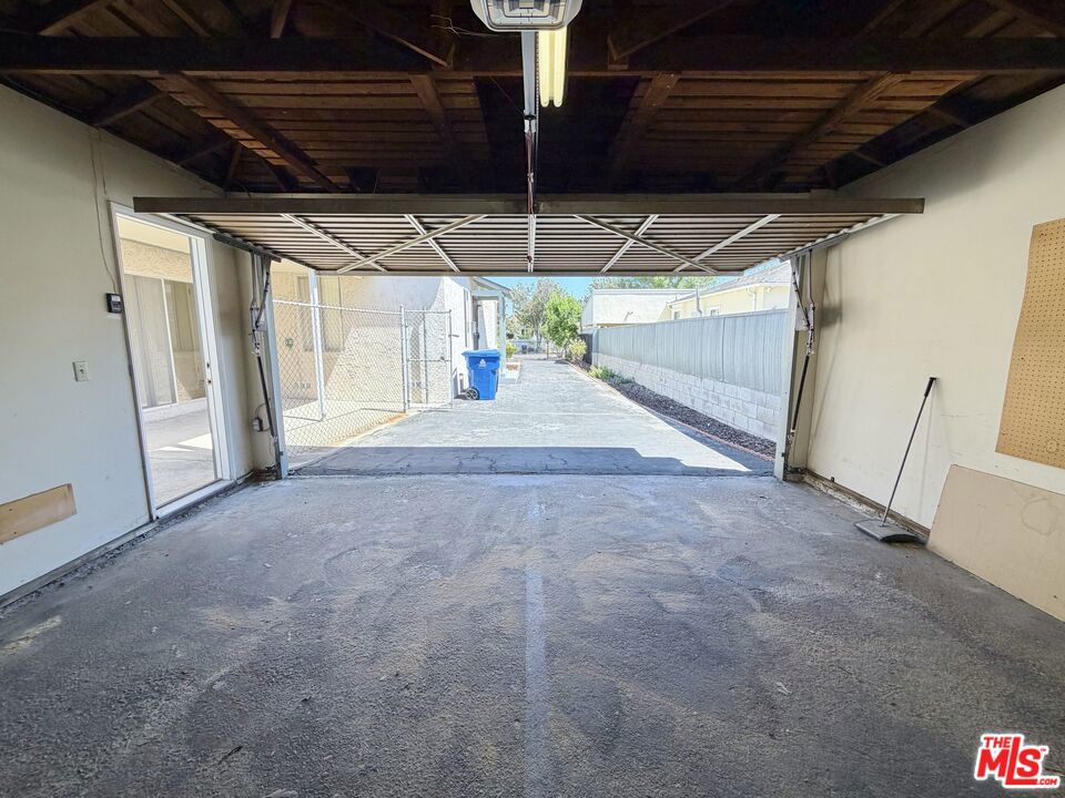 5431 Cartwright Avenue 5433 Property Photo 24