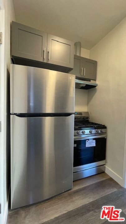 925 S Hobart Boulevard 1/2 Property Photo 10