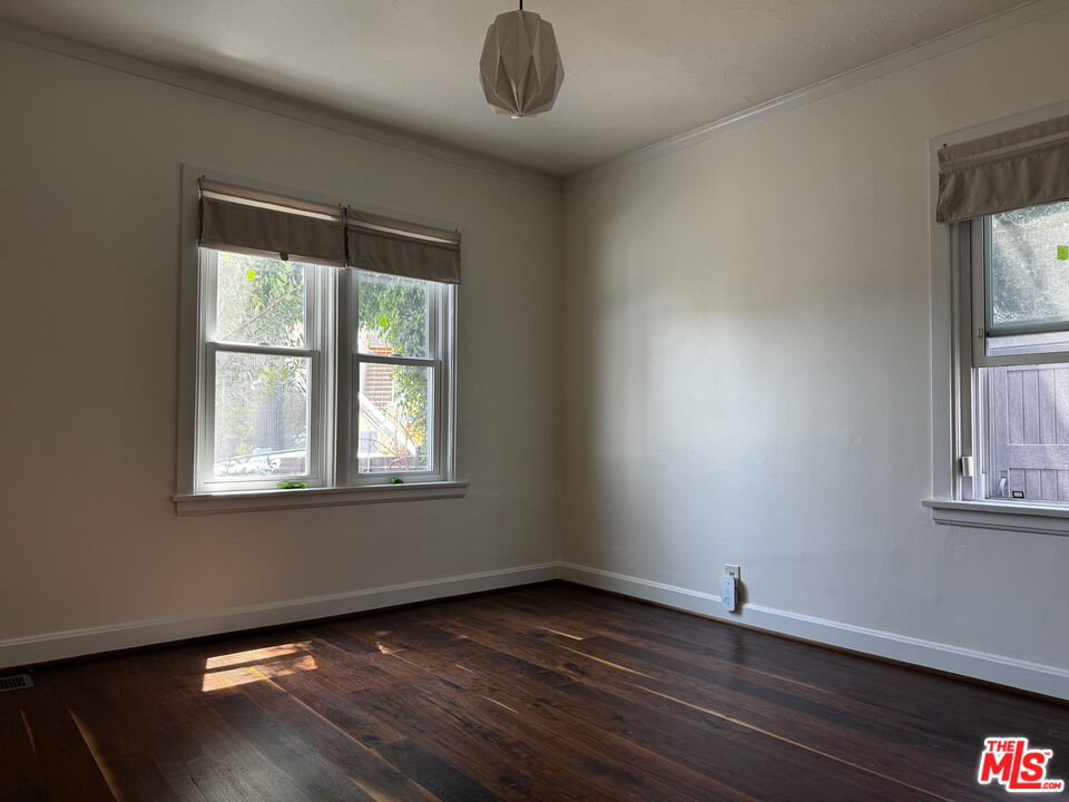 2257 Earl Street Property Photo 26