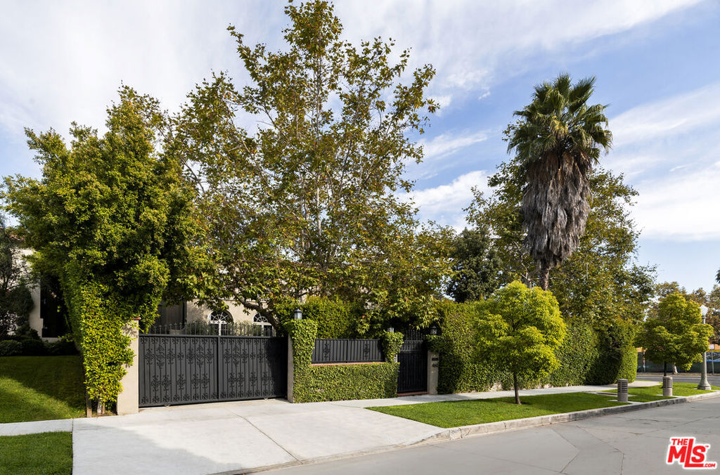 460 S Las Palmas Avenue Property Photo 45