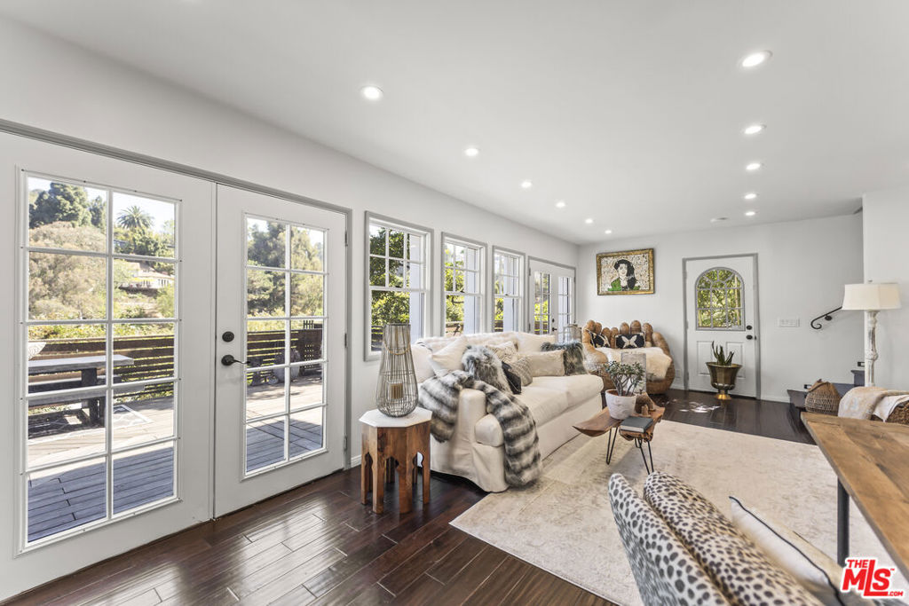 6335 Grape Place Property Photo 17
