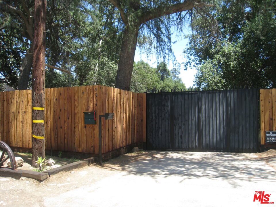 9814 Baden Avenue Property Photo 10
