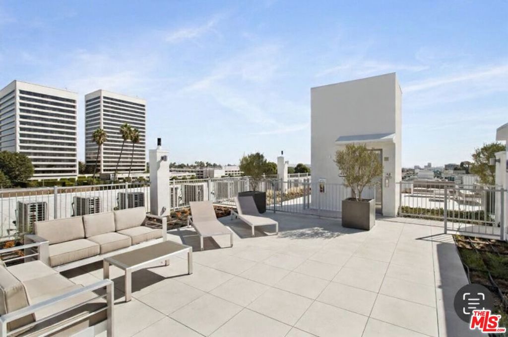 1650 Sawtelle Boulevard 408 Property Photo 1