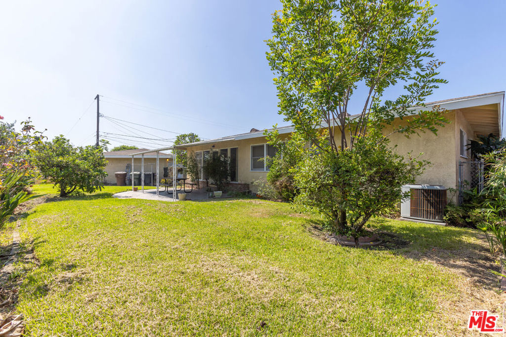 2120 E Napa Place Property Photo 11