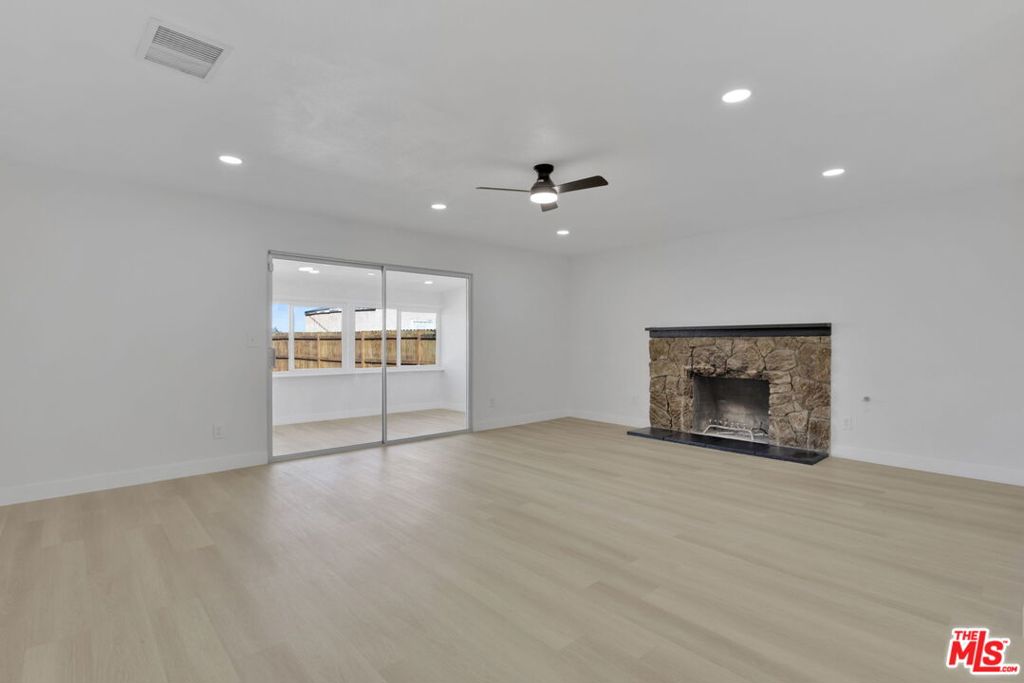 18166 Lilac Road Property Photo 7