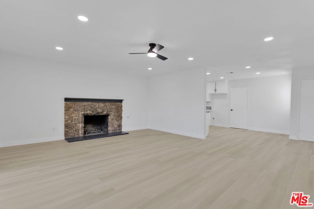 18166 Lilac Road Property Photo 9