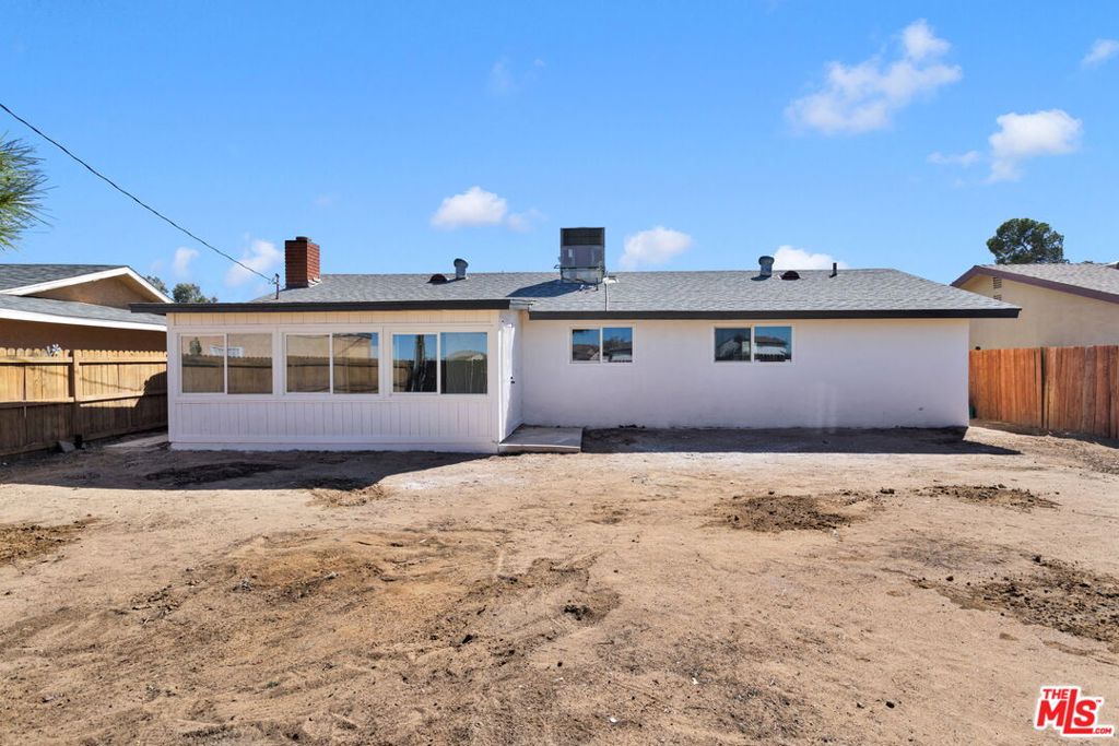 18166 Lilac Road Property Photo 34