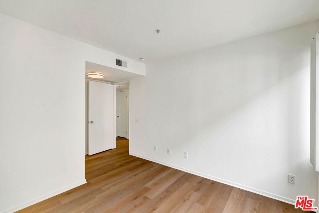 1144 12th Street 307 Property Photo 22