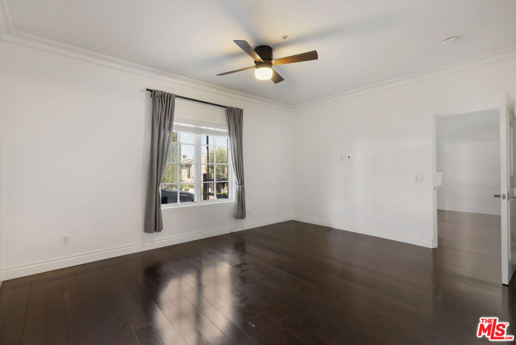 851 N San Vicente Boulevard 102 Property Photo 14