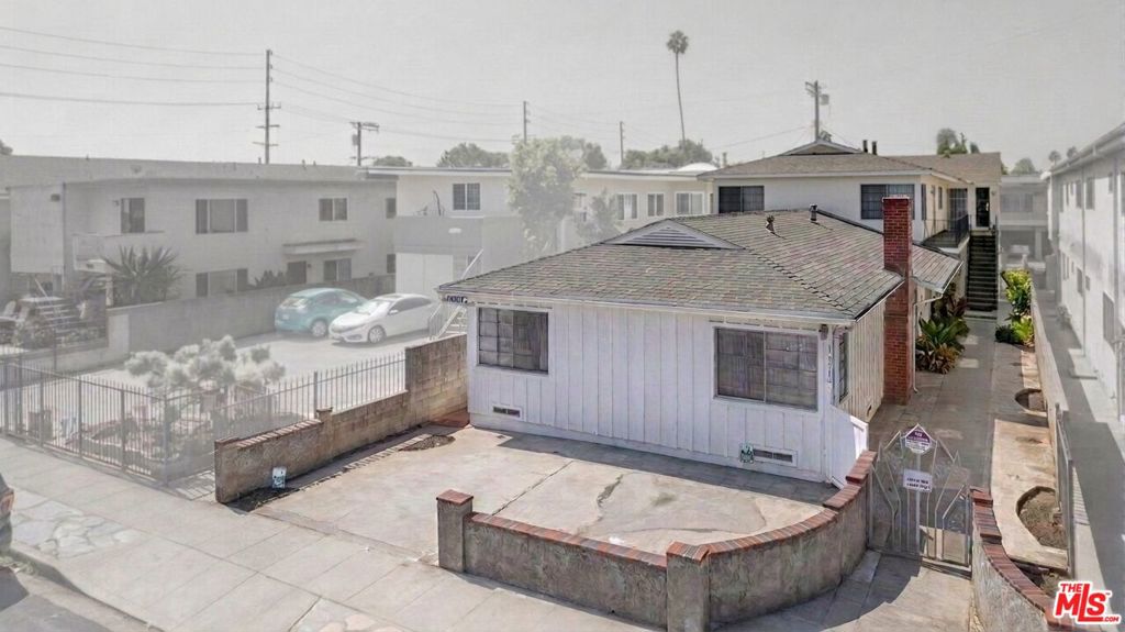 1631 Granville Avenue Property Photo 2