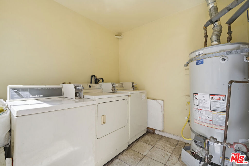 1631 Granville Avenue Property Photo 12