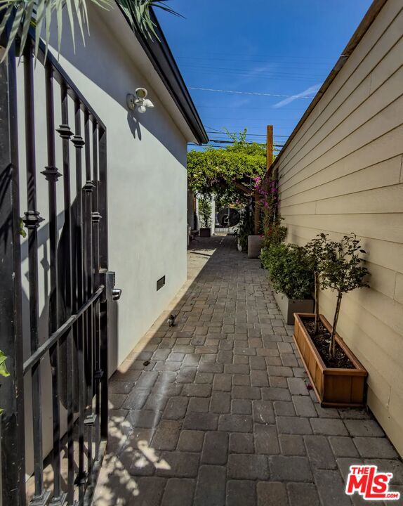 1415 Abbot Kinney Boulevard Property Photo 11