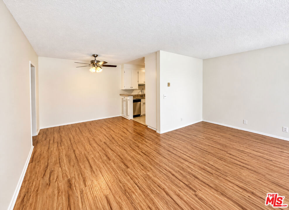 919 N N Alfred Street 105 Property Photo 1