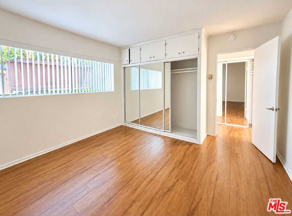 919 N N Alfred Street 105 Property Photo 4