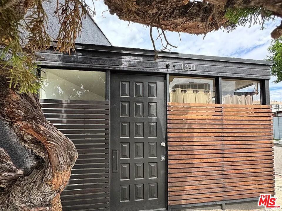 119 S Bixel Street Property Photo 1