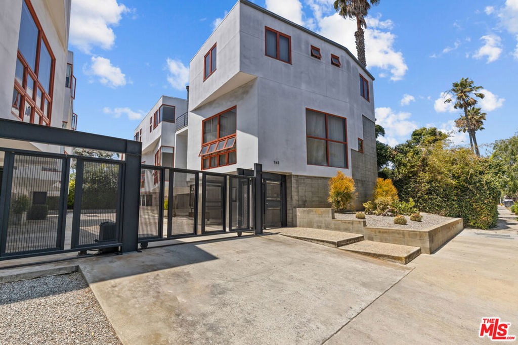 343 Rennie Avenue 7 Property Photo 16