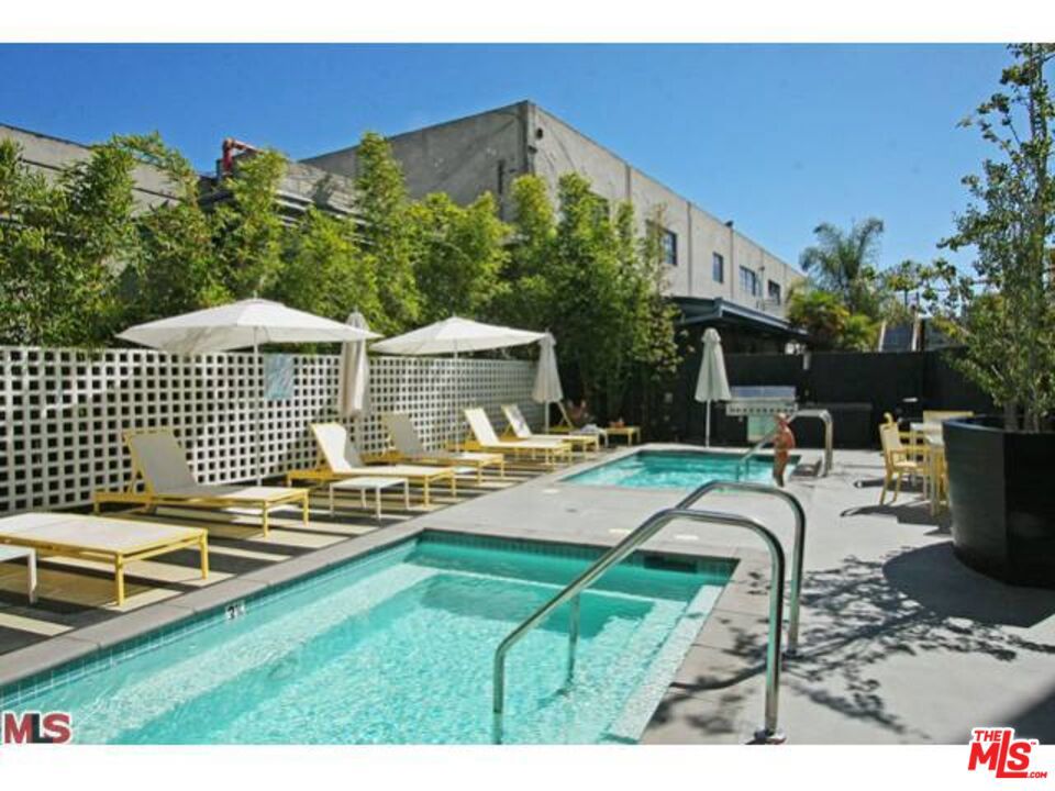 4215 Glencoe Avenue 206 Property Photo 22